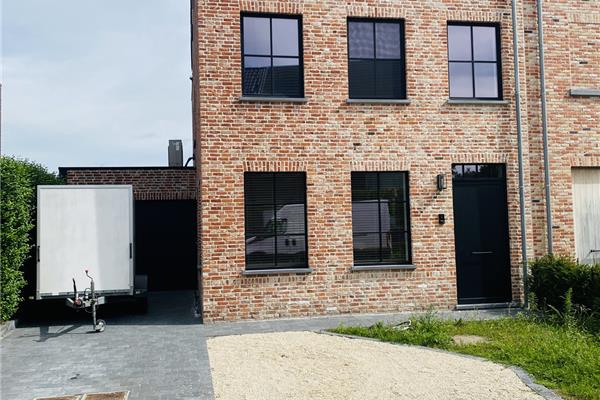 Bouw van 2 woningen - Bouwbedrijf DEVOBOUW (Meerweydelaan, Loenhout)